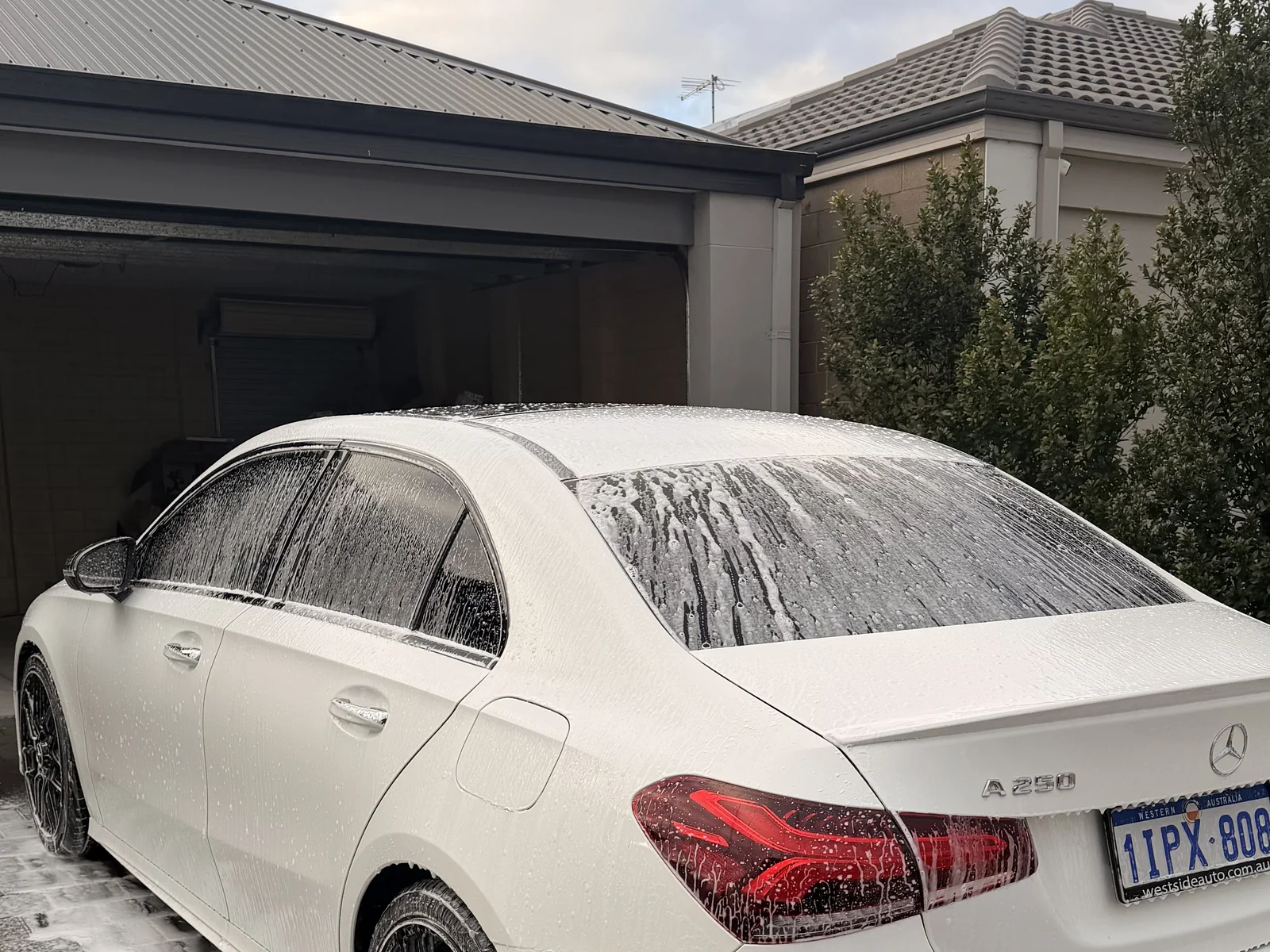 Mercedes A250, full exterior
